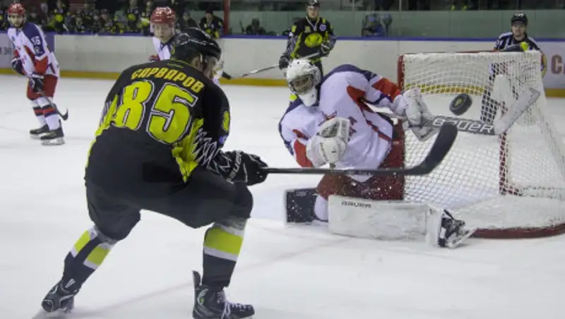 "Сарыарка" уступила "Звезде" в серии буллитов