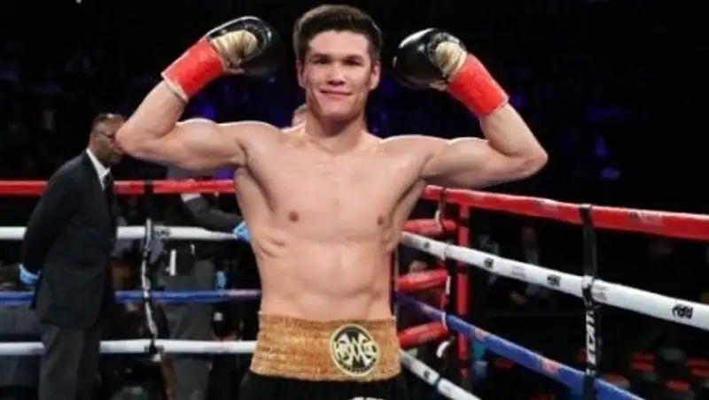 Стали известны дата и место второго боя Данияра Елеусинова в профи