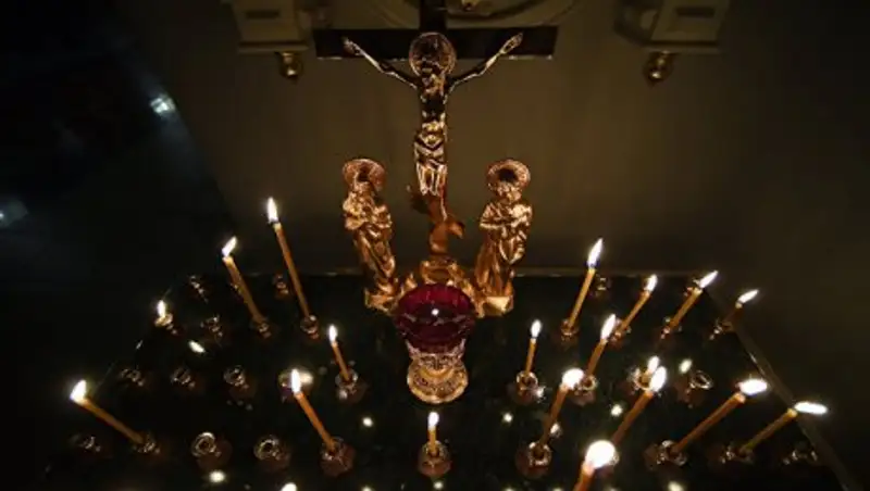 У православных верующих начинается страстная неделя