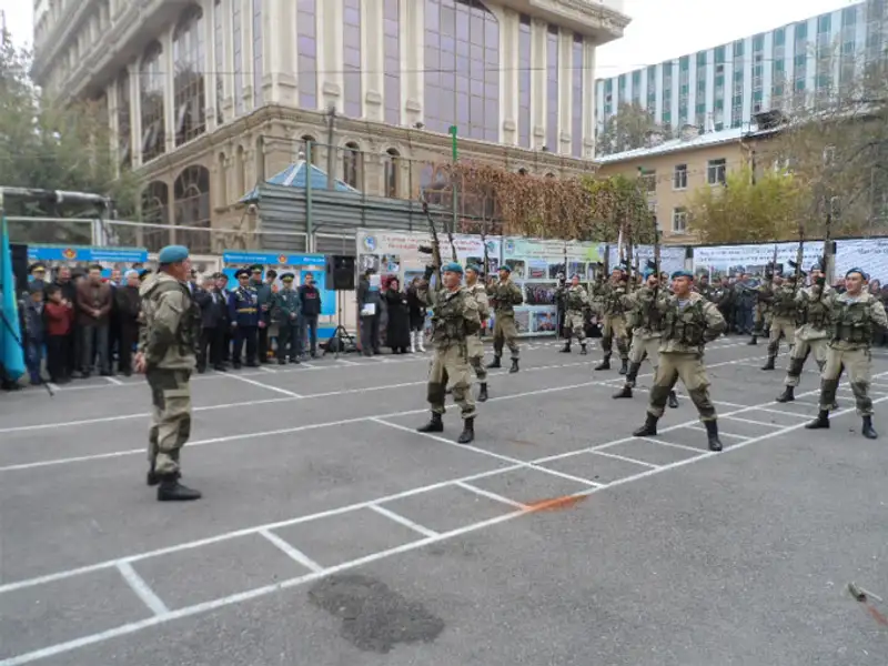В Алматы открыли военно-патриотический клуб «Ардагер» В Алматы открыли военно-патриотический клуб «Ардагер», фото - Новости Zakon.kz от 05.11.2013 21:16