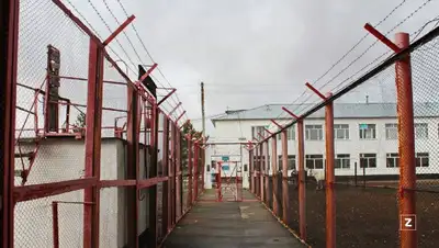 заборы, фото - Новости Zakon.kz от 02.01.2022 07:12