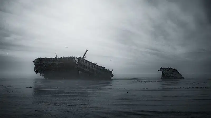 Cудно с 22 членами экипажа на борту затонуло в Южной Корее