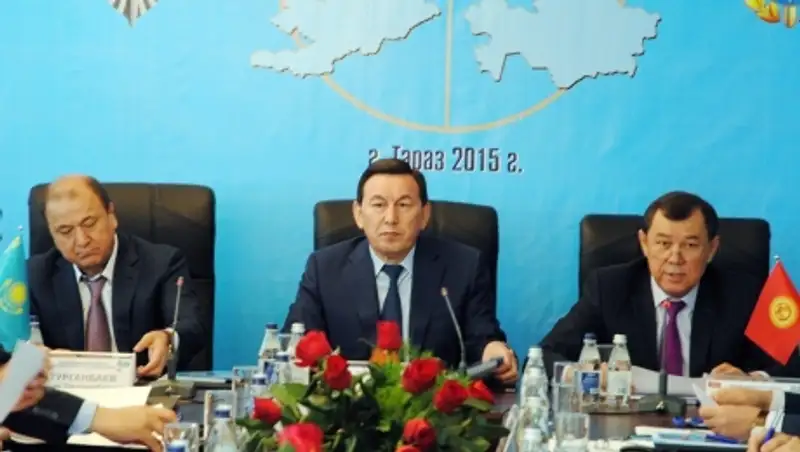 Меры по борьбе с преступностью в рамках ЕАЭС обсудили главы МВД Казахстана и Кыргызстана