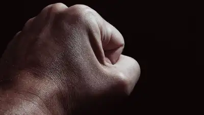 В Павлодаре подростки избили мужчину , фото - Новости Zakon.kz от 04.07.2022 10:26