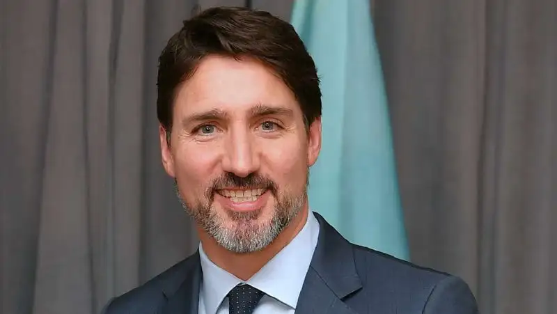 Премьер-министр Канады Джастин Трюдо ушел на самоизоляцию