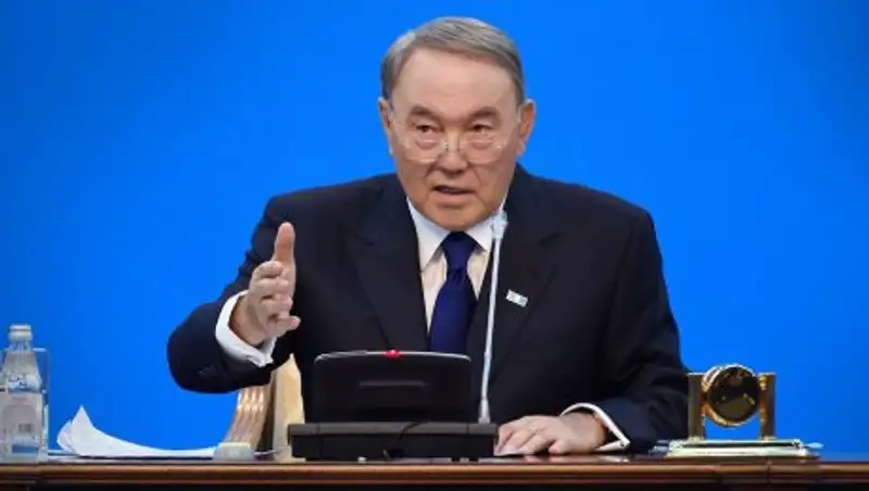 Назарбаев: Вы знаете, богатого человека не любит основная масса, а гениев просто убивают