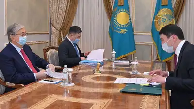 Магзум Мирзагалиев, Касым-Жомарт Токаев, фото - Новости Zakon.kz от 23.12.2021 17:28