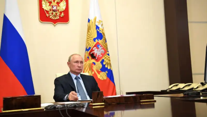 Путин осудил Зеленского за слова о Второй мировой