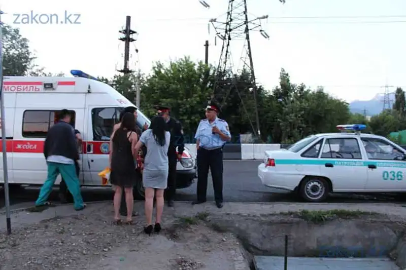 В одном из ресторанов Алматы молодой человек избил девушку пивной кружкой (фото), фото - Новости Zakon.kz от 24.06.2013 17:56