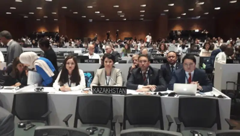 Гульшара Абдыкаликова посетила Азербайджан с рабочим визитом