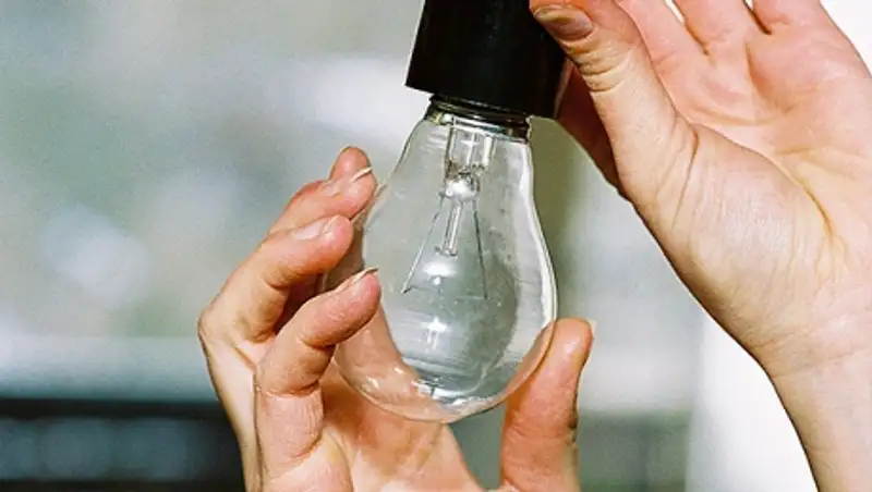 Британка убила сожителя и его дочь по приказу лампы