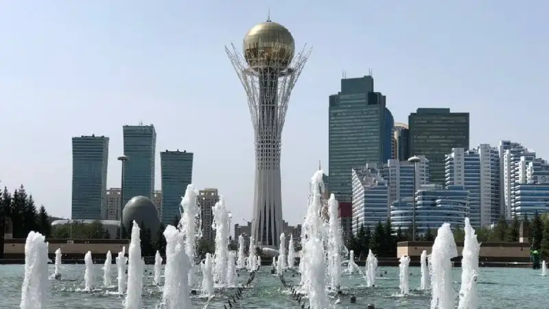 Жара до +42°C, шквал и гроза ожидаются в Казахстане