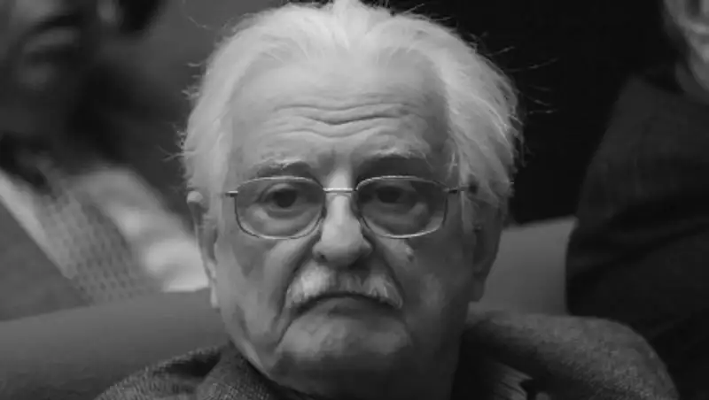 На 94-м году жизни умер кинорежиссер Марлен Хуциев