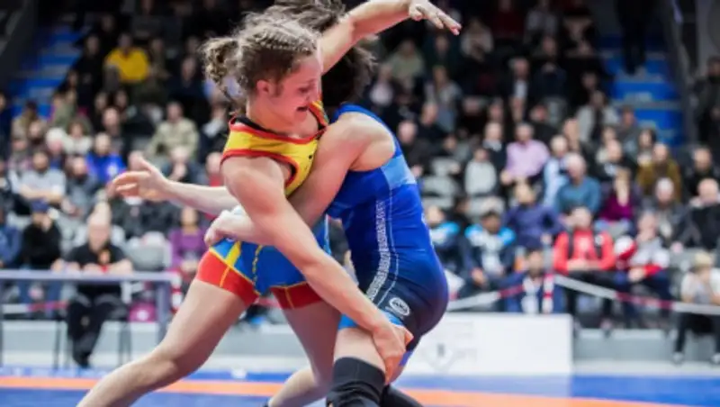 ЧМ в Казахстане: Женщины вступают в борьбу за олимпийские лицензии