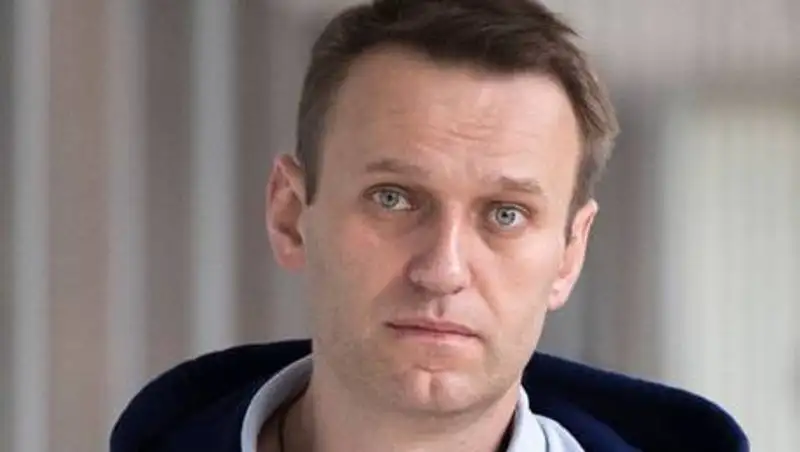 Навальный подал в суд на администрацию колонии из-за Корана