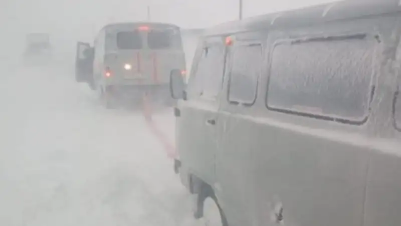 Спасатели Костанайской области вызволили из снежного плена 14 человек