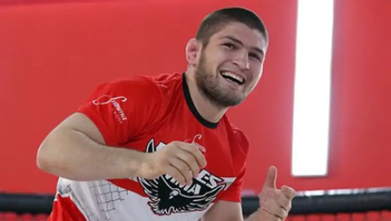 Боец UFC Нурмагомедов собрался купить футбольный клуб