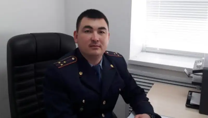 Житель Актау чуть не отравил полицейских