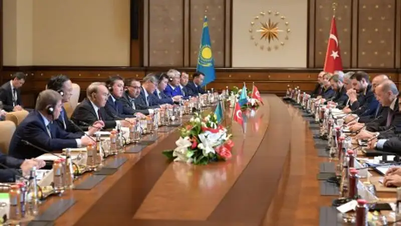 Казахстан планирует стать ведущим логистическим хабом в ЦА - Назарбаев