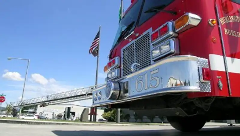 СМИ: не менее 22 человек пострадали при пожаре на заводе в США