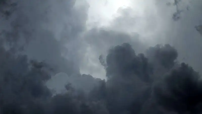 В Нур-Султане и 10 областях Казахстана объявлено штормовое предупреждение