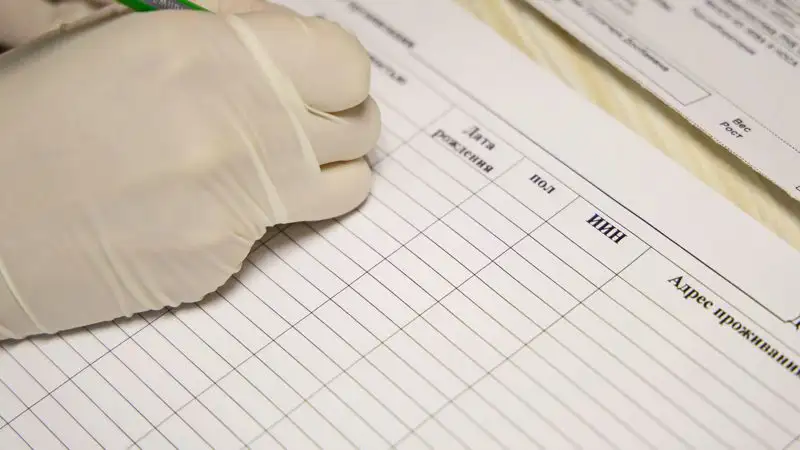 Депутат предложил присваивать детям ИИН сразу в роддоме