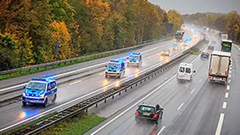 На дорогах Швеции появились беспилотники