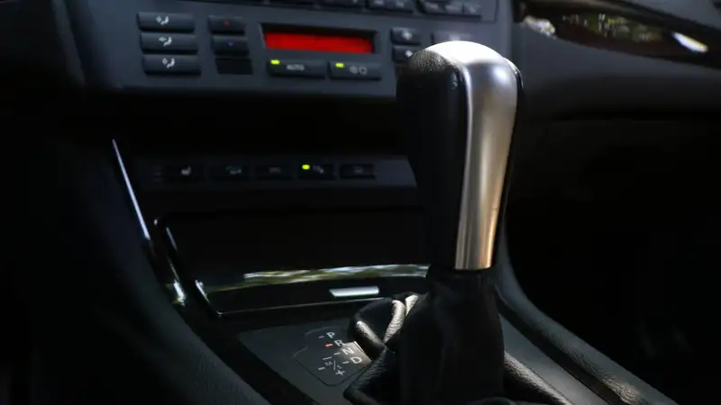 Сотрудники Комитета транспорта создали ОПГ