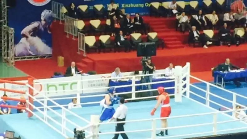 Чемпионат мира по боксу среди юниорок и молодёжи:  Казахстан впереди