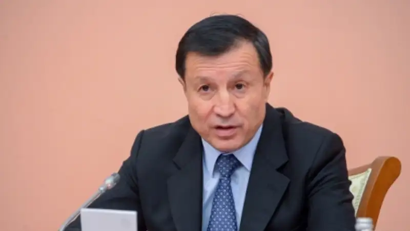 Джаксыбеков провел совещание по вопросам санитарного состояния и правопорядка в столице