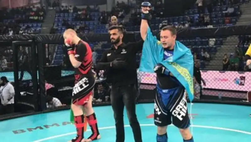 Казахстанец вышел в финал чемпионата мира по ММА