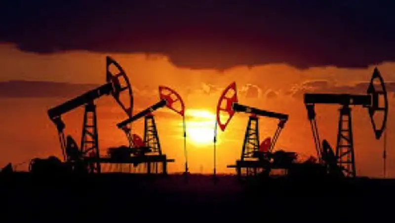 Нефть Brent торгуется у отметки в $49