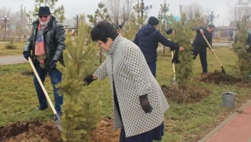 Депутаты областного маслихата Актюбинской области посетили Хобдинский район