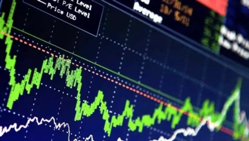 Курс доллара на утренних торгах KASE вырос до 273,55 тенге