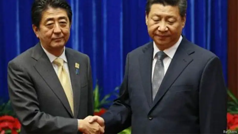 Лидеры КНР и Японии провели первую встречу за три года