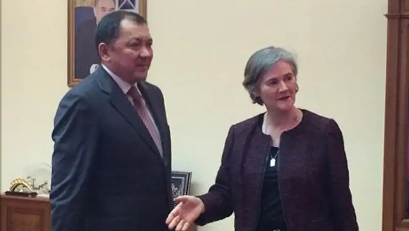 Посол Великобритании очаровала акима ЗКО