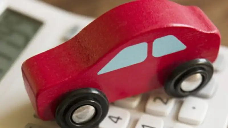 У алматинцев забирают автомобили за долги по алиментам