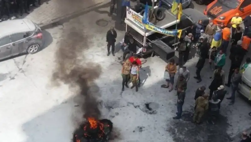 В Киеве подожгли храм Преображения Господня