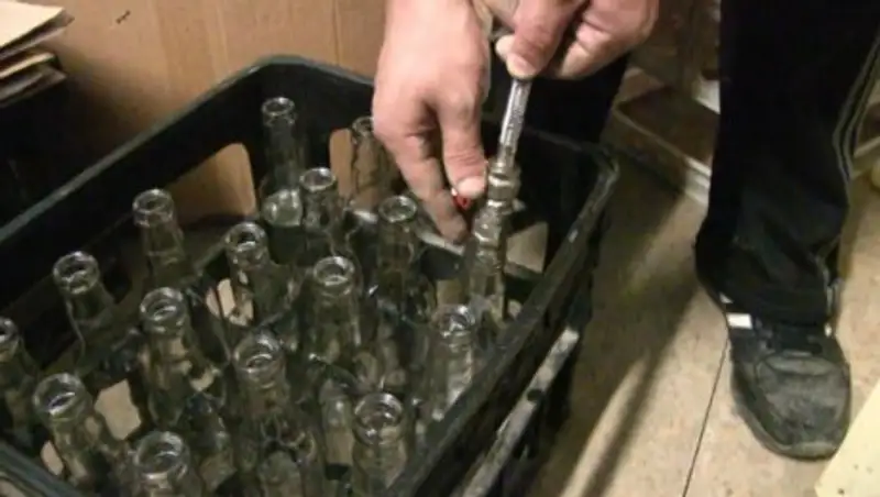 В Караганде прикрыли подпольный цех с алкоголем