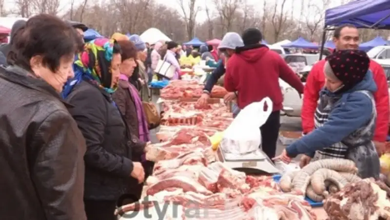 В Шымкенте отменили субботнюю ярмарку на стадионе