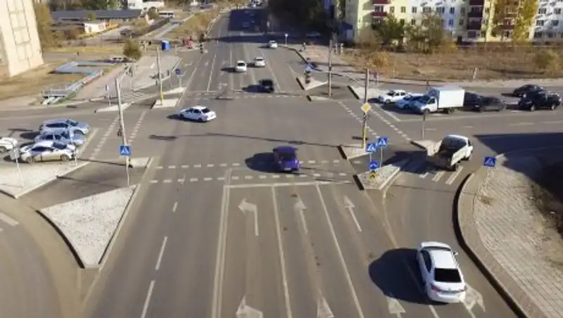 В Атырау завершился проект по реконструкции и расширению трех центральных городских улиц