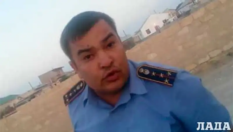 Видео конфликта полицейского и жителя Мангистау появилось в сети
