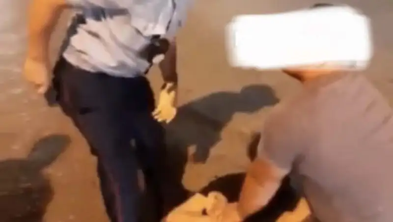 Девушка бросалась под авто в Атырау