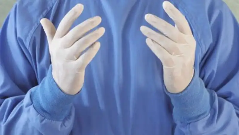 В Баку врач по ошибке ампутировал здоровую ногу