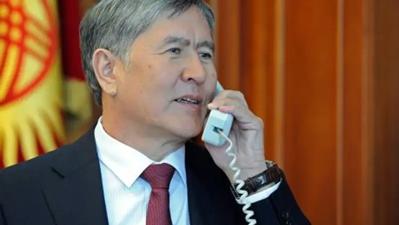 Путин и Атамбаев поговорили по телефону