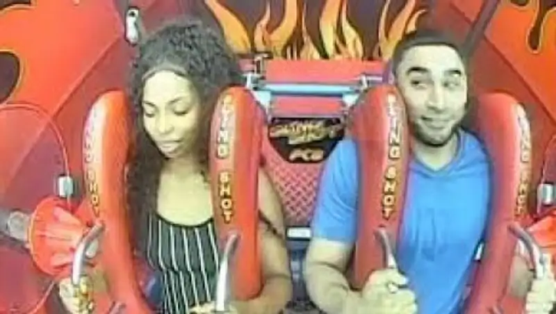 Девушка от страха несколько раз потеряла сознание на аттракционе в Нью-Йорке