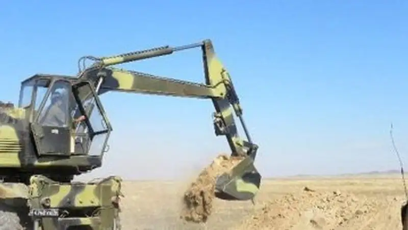 Экскаваторщик лишился ноги из-за застрявшего шнурка в механизме машины вблизи Астаны