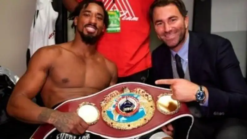 Новый чемпион WBO хочет "надрать задницу" Головкину