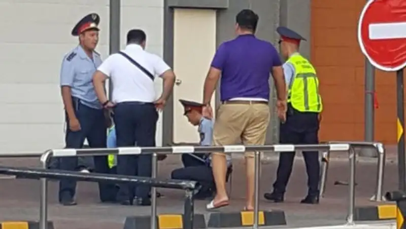 Мужчина погиб при падении из окна многоэтажного дома в Нур-Султане