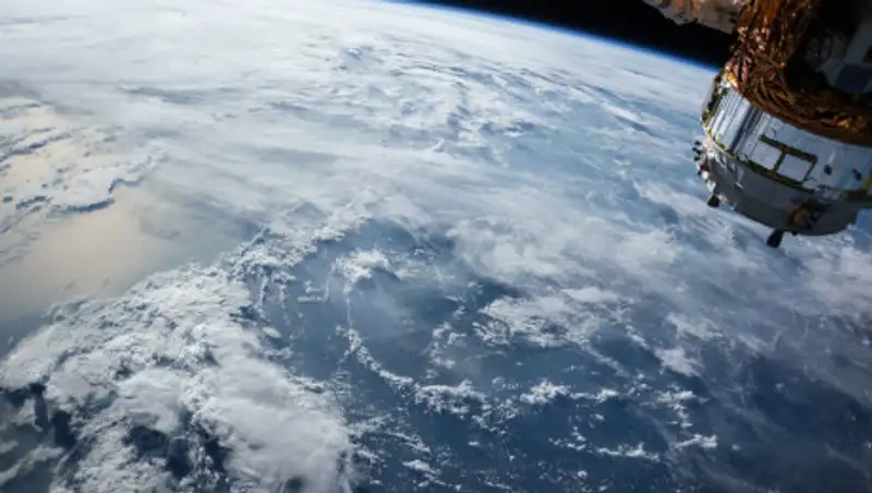 Экипаж корабля "Союз МС-13" перешел на МКС